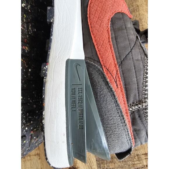 Nike Waffle One Toasty Men's Size 10 US DC8890-200 Green White Athletic Shoes - Picture 11 of 14